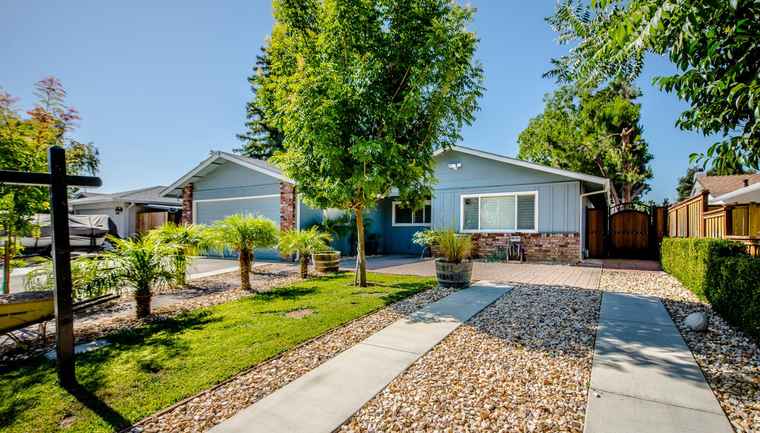 Photo of 436 Abbey Pl Woodland, CA 95695