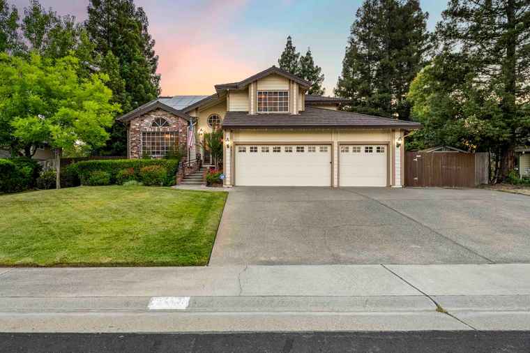 Photo of 8417 Arkie Ct Granite Bay, CA 95746