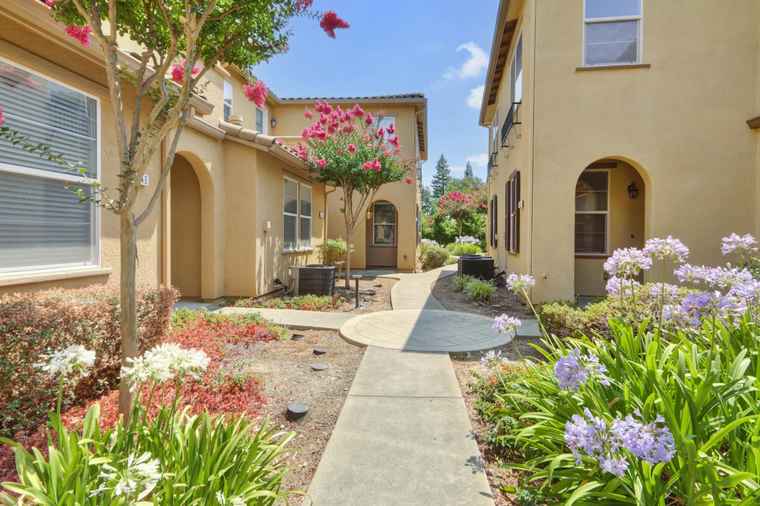 Photo of 8444 Crystal Walk Cir #72 Elk Grove, CA 95758