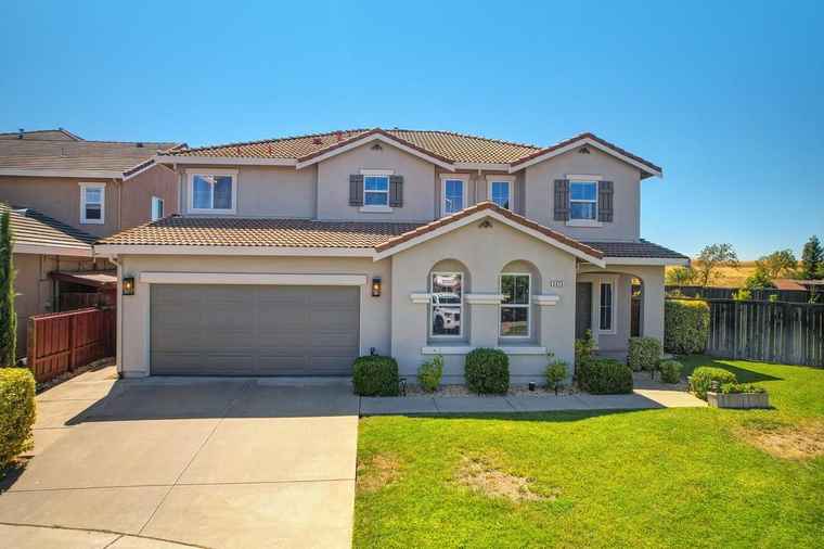 Photo of 3870 Huntington Rd West Sacramento, CA 95691