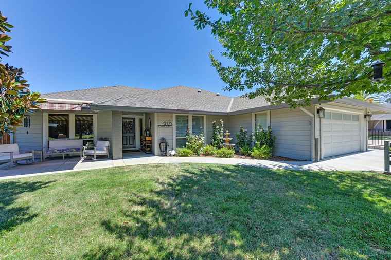 Photo of 9325 Dovewood Ct Orangevale, CA 95662