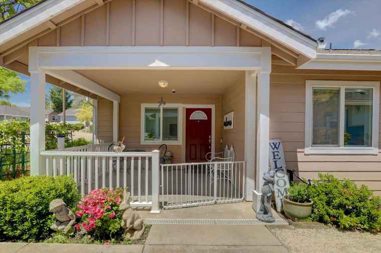 Photo of 127 Highlands Ct Grass Valley, CA 95945