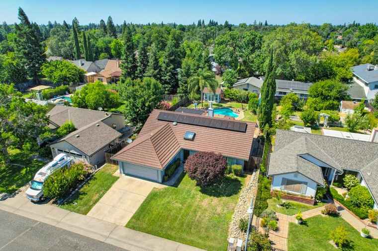 Photo of 9279 Ultra Ct Orangevale, CA 95662