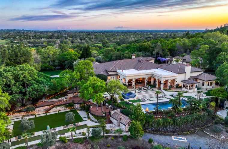 Photo of 5687 Ridge Park Dr Loomis, CA 95650