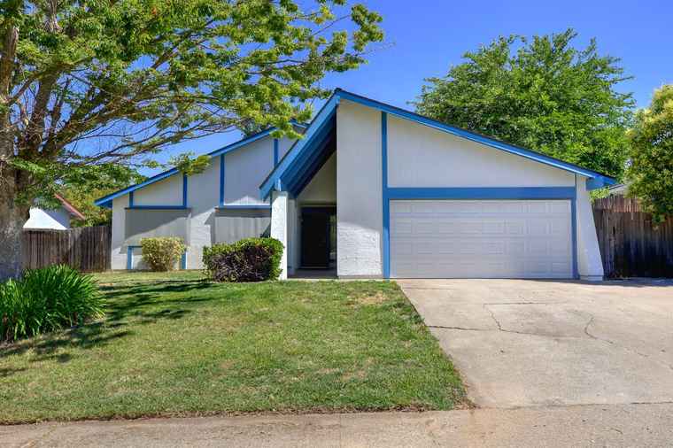 Photo of 8355 Jordell Ct Citrus Heights, CA 95610