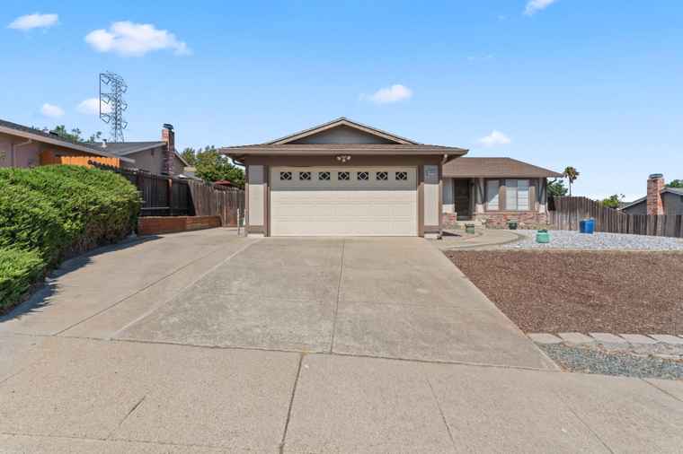 Photo of 2234 Montevideo Dr Pittsburg, CA 94565
