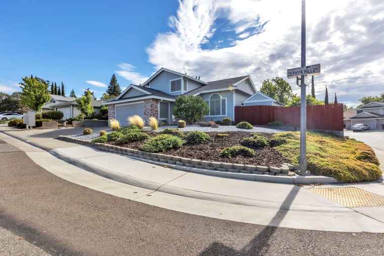 Photo of 7742 Zephyr Hills Way Antelope, CA 95843