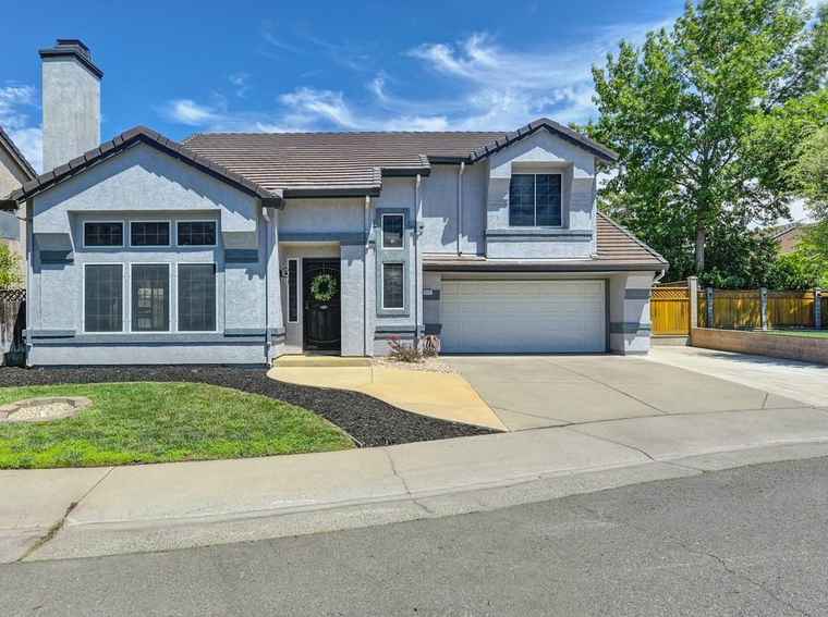 Photo of 8512 Giverny Cir Antelope, CA 95843