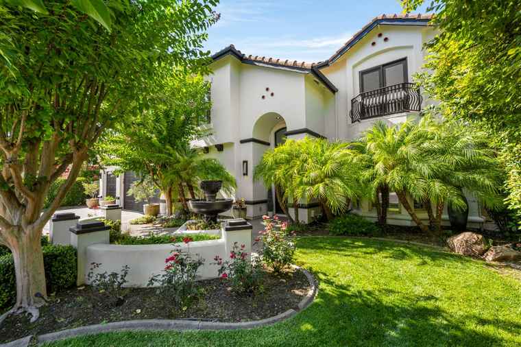 Photo of 102 Painted Rock Pl Folsom, CA 95630