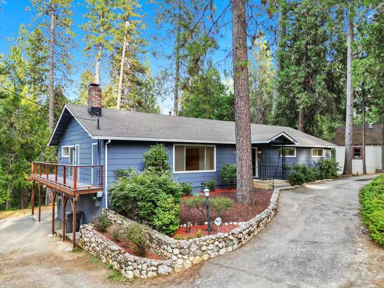 Photo of 124 Cornish Ct Grass Valley, CA 95945