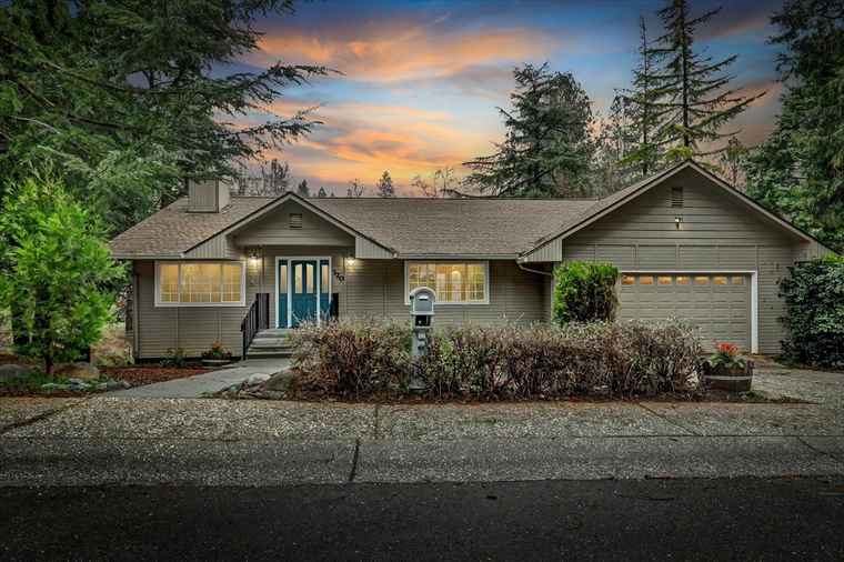 Photo of 320 Rhode Island St Grass Valley, CA 95945
