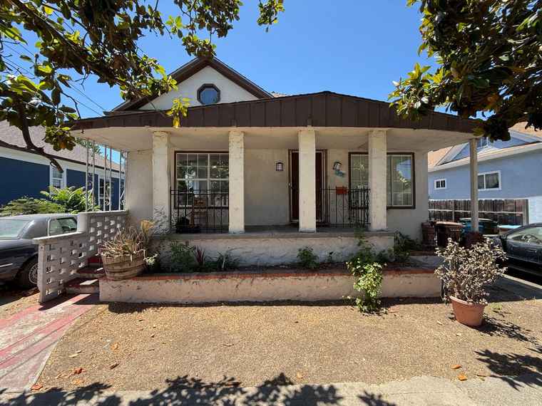 Photo of 1716 Estudillo St Martinez, CA 94553