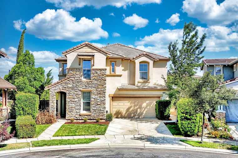 Photo of 409 Bethell Ave Mountain House, CA 95391