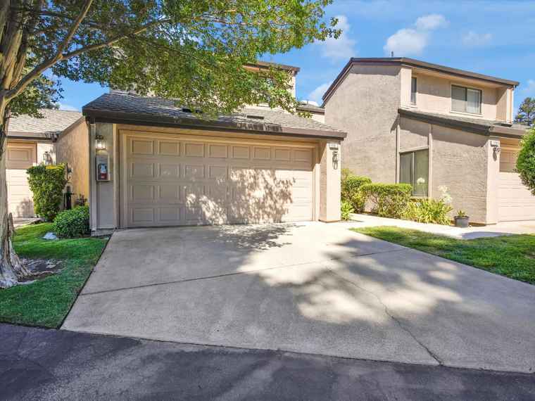 Photo of 1119 Cedar Creek Dr #2 Modesto, CA 95355