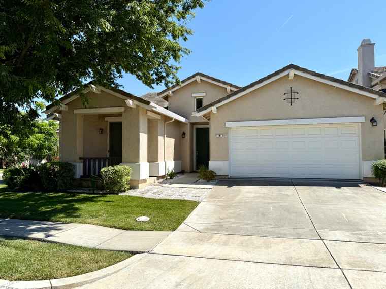 Photo of 1464 Mesa Creek Dr Patterson, CA 95363