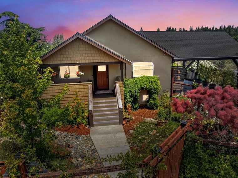 Photo of 578 Douglas Ave Grass Valley, CA 95945