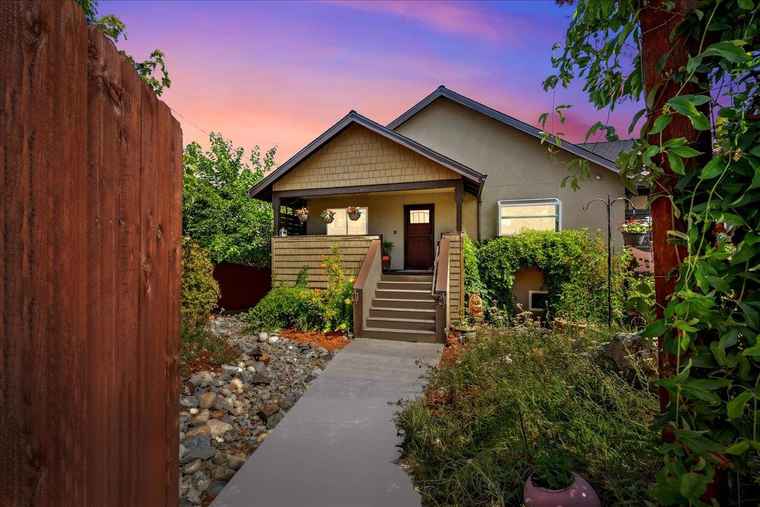 Photo of 578 Douglas Ave Grass Valley, CA 95945