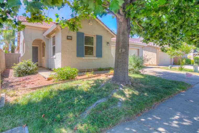 Photo of 4124 Wood Spice Way Rancho Cordova, CA 95742