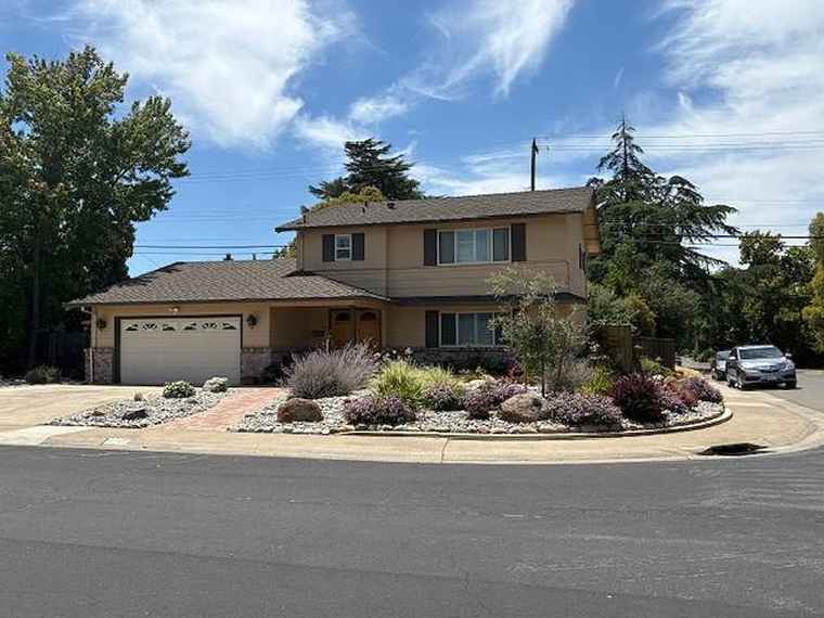 Photo of 2700 Mendonca Dr Rancho Cordova, CA 95670