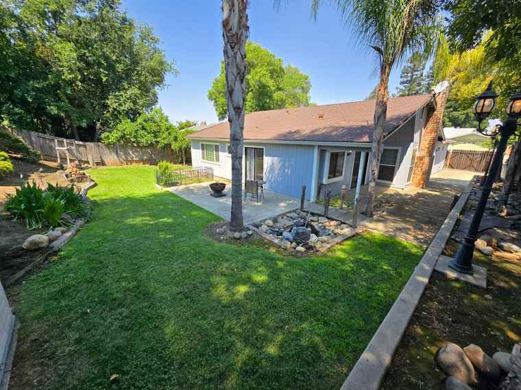 Photo of 8052 Cammeray Dr Citrus Heights, CA 95610