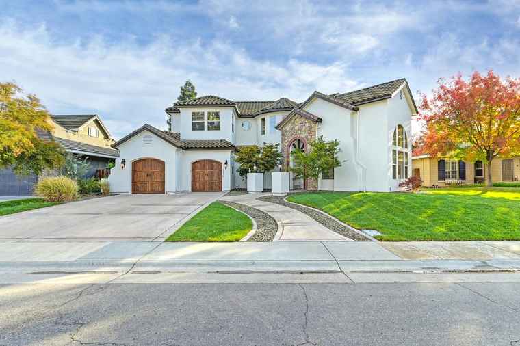 Photo of 4516 Redbud Dr Davis, CA 95618