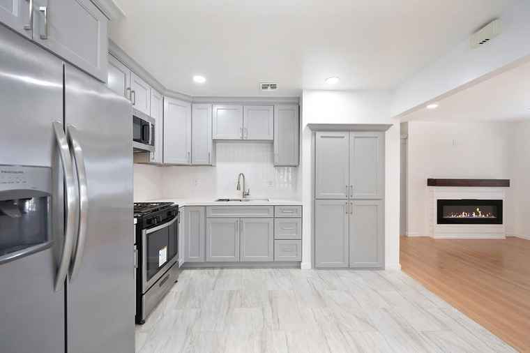 Photo of 1083 Acacia Ave Sacramento, CA 95815