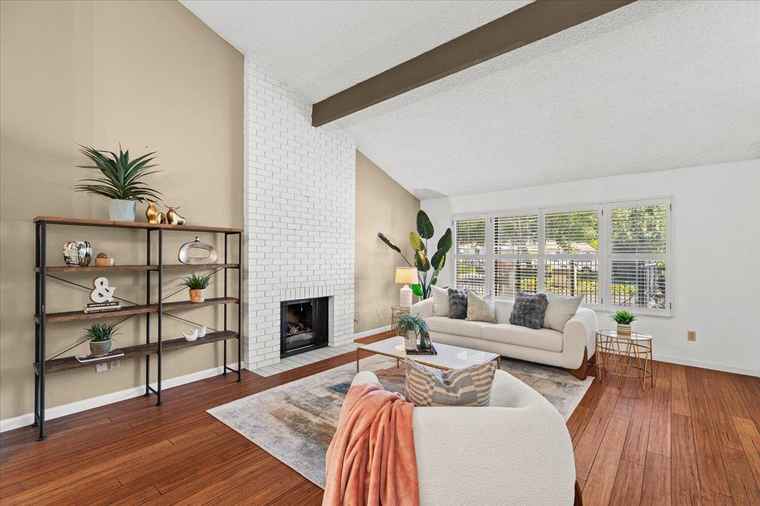 Photo of 10 W Lancaster Stockton, CA 95207