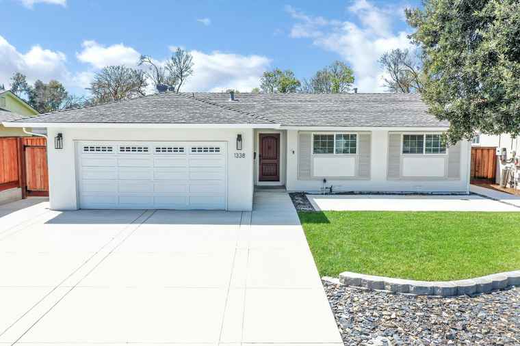 Photo of 1338 Aster Ln Livermore, CA 94551
