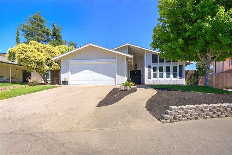 Photo of 7300 Blue Springs Way Citrus Heights, CA 95621