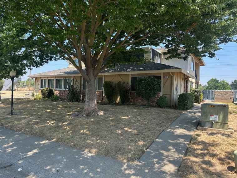 Photo of 3129 Occidental Dr #1 Sacramento, CA 95826