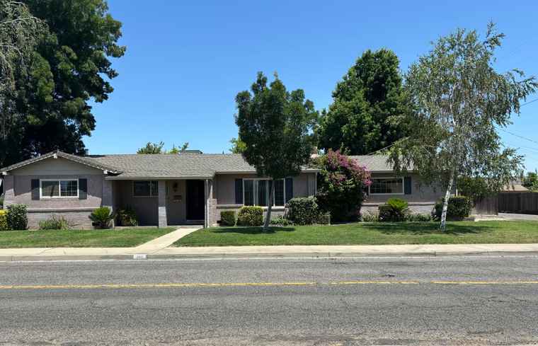 Photo of 100 S Berkeley Ave Turlock, CA 95380