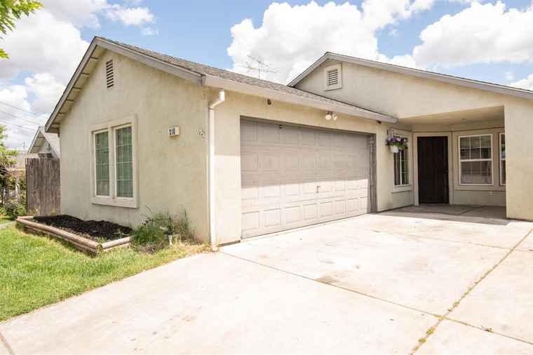 Photo of 310 W F St Turlock, CA 95380