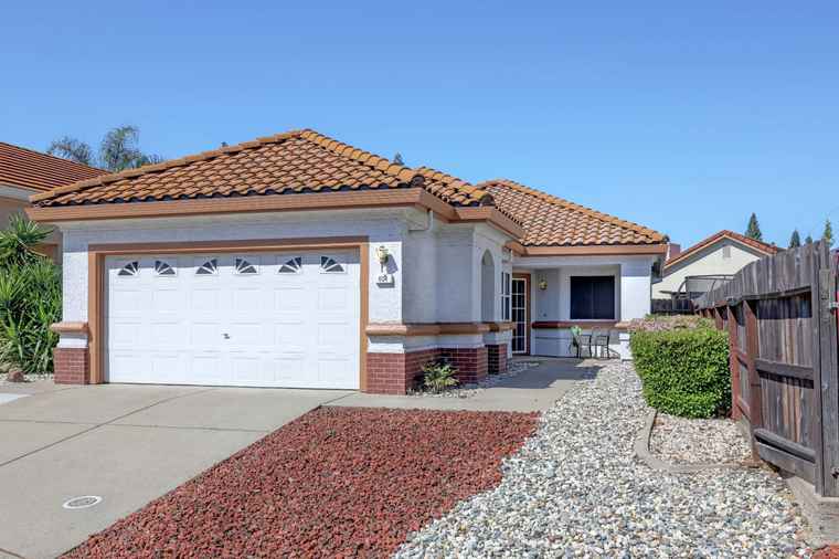Photo of 604 Rigby Ct Roseville, CA 95747
