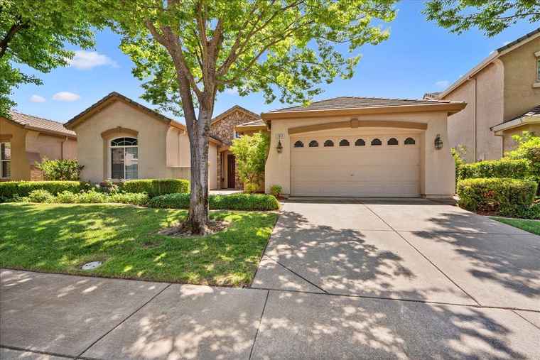 Photo of 1641 Manasco Cir Folsom, CA 95630