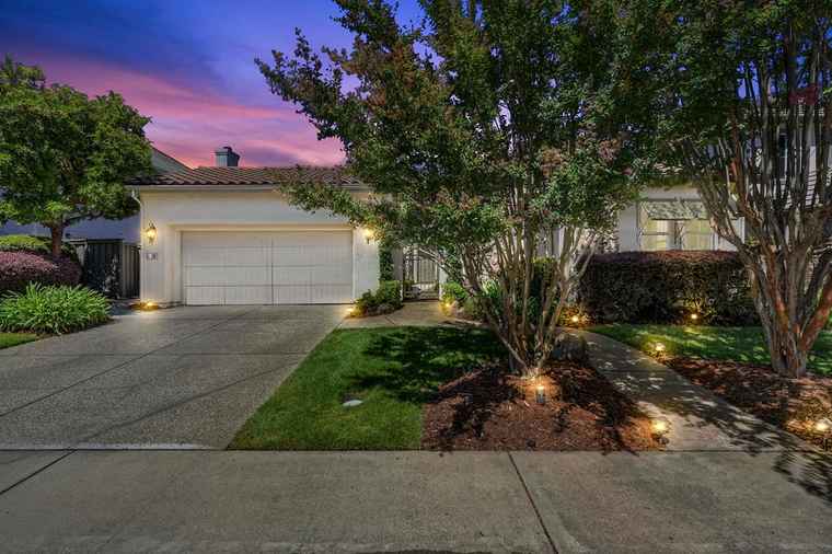 Photo of 1729 Dornie Cir Folsom, CA 95630