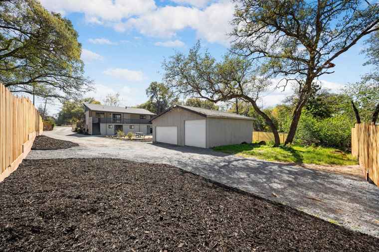 Photo of 6085 Cavitt Stallman Rd Granite Bay, CA 95746