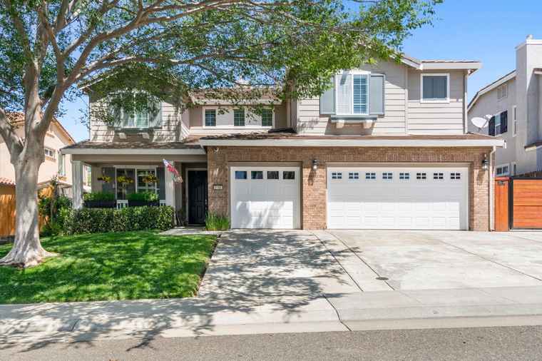 Photo of 2190 Mount Errigal Ln Lincoln, CA 95648