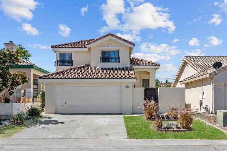 Photo of 5038 Felicia Way Elk Grove, CA 95758