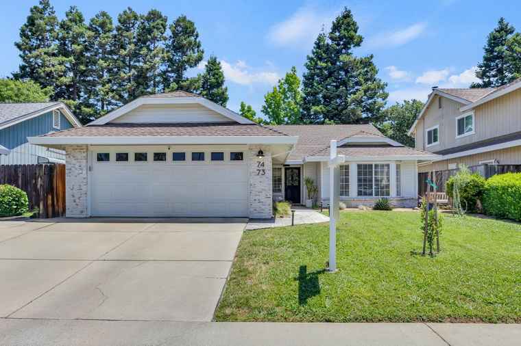 Photo of 7473 Wynndel Way Elk Grove, CA 95758