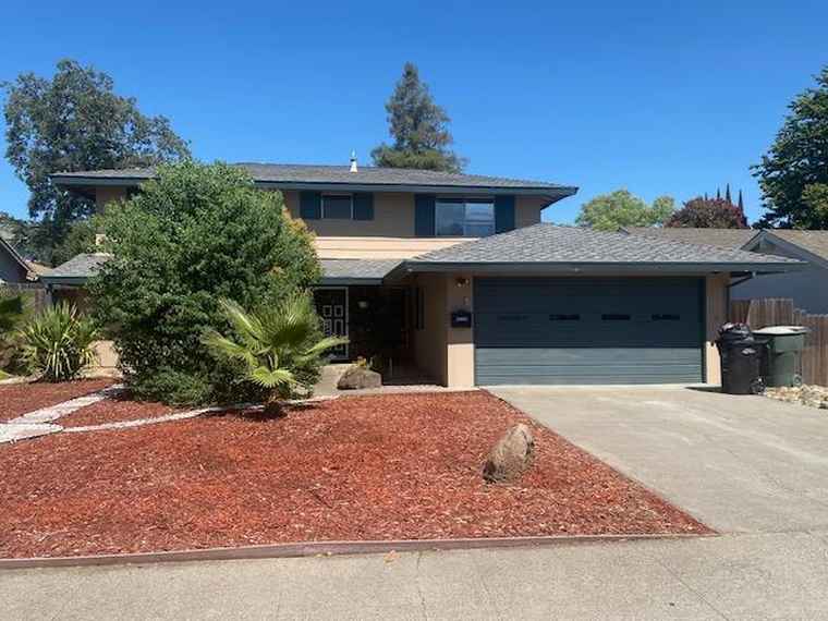 Photo of 4718 Meyer Way Carmichael, CA 95608