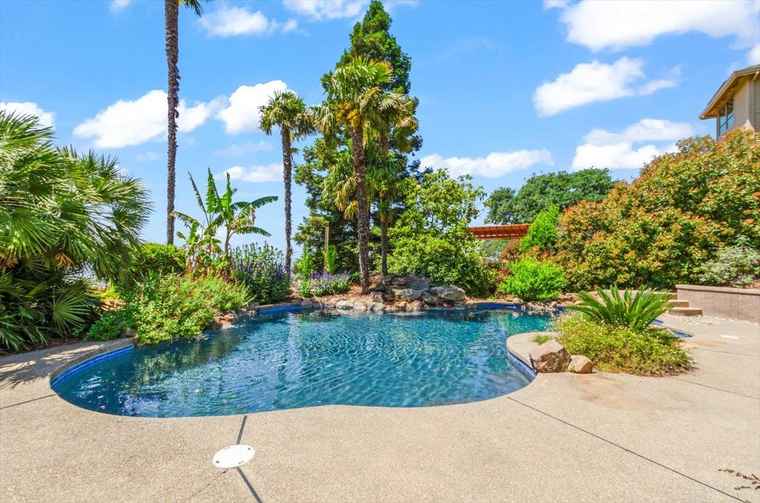 Photo of 424 Powers Dr El Dorado Hills, CA 95762