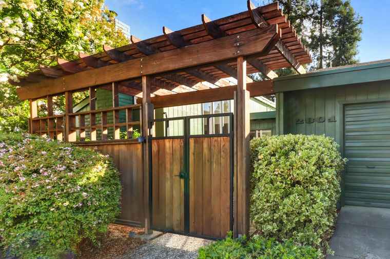 Photo of 2801 Catalina Dr Davis, CA 95616