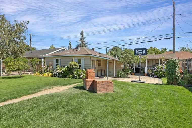 Photo of 514 Forrest Ave Lodi, CA 95240