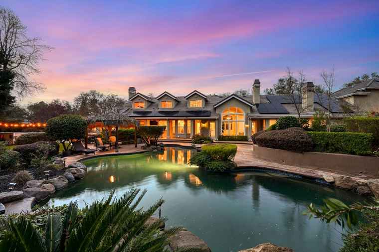 Photo of 5804 Saint Francis Ct Loomis, CA 95650