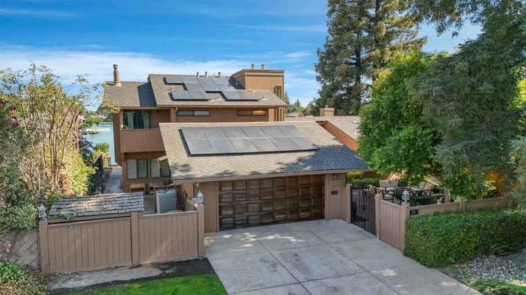 Photo of 6290 Chesapeake Cir Stockton, CA 95219