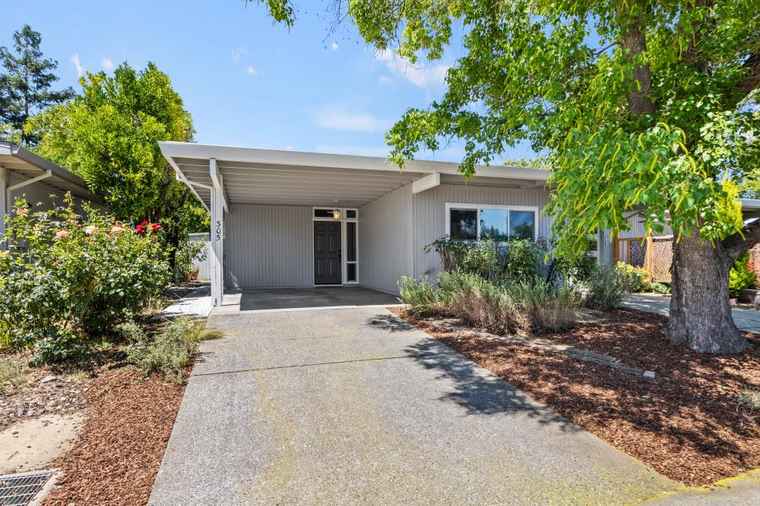 Photo of 305 Hidalgo Pl Davis, CA 95616