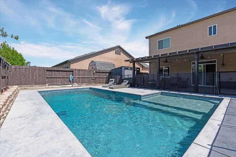 Photo of 1446 Sephos St Manteca, CA 95337