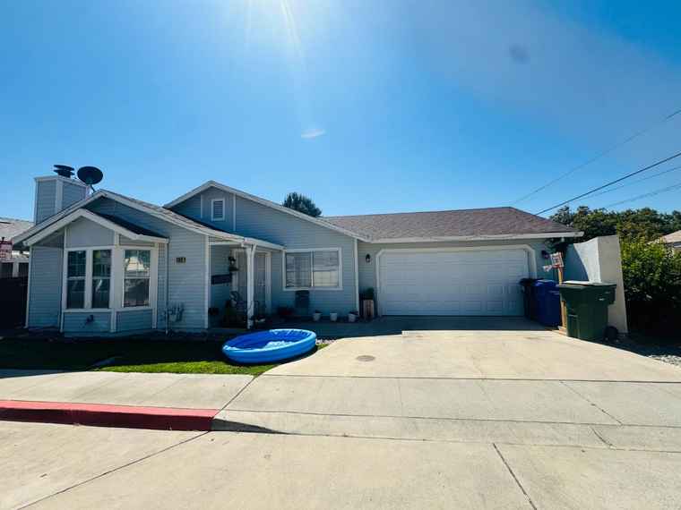 Photo of 900 W Canal Dr #100 Turlock, CA 95380