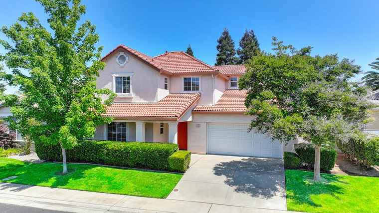 Photo of 2731 Cornelius Way Elk Grove, CA 95758