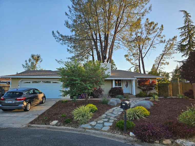 Photo of 138 Lidster Ave Grass Valley, CA 95945